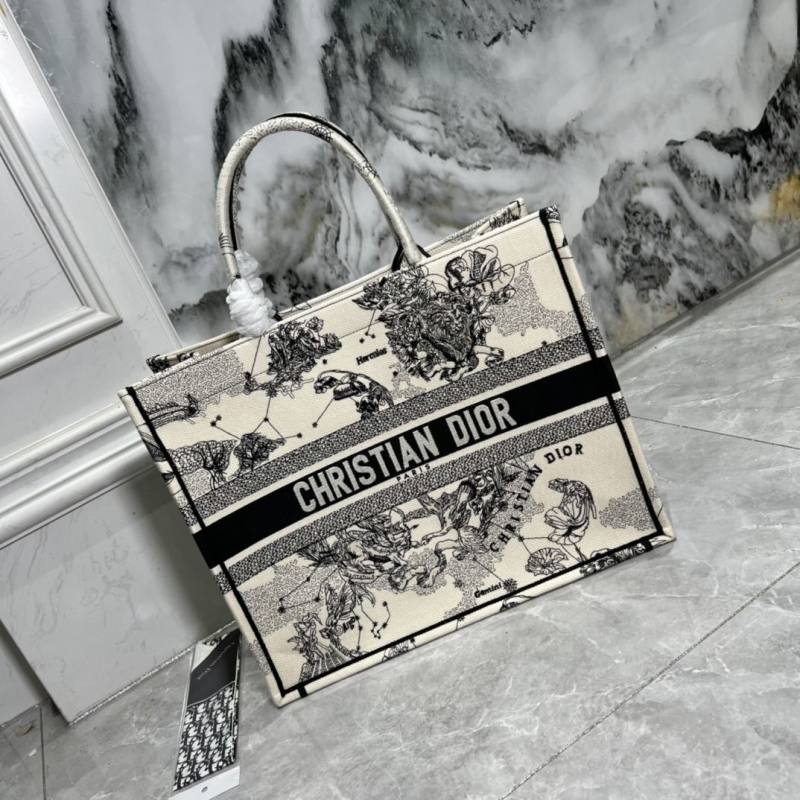 Dior Shopping Bags